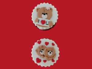 Assorted Themed Valentine Cupcake x2
